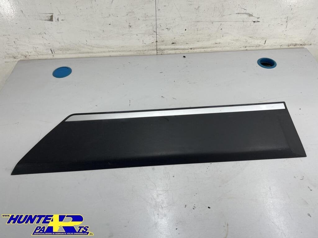 Sierlijst deur linksachter Volvo XC70 III ('07-'17) 31276154, Auto-onderdelen, Gebruikt, Ophalen of Verzenden, Volvo, Volvo