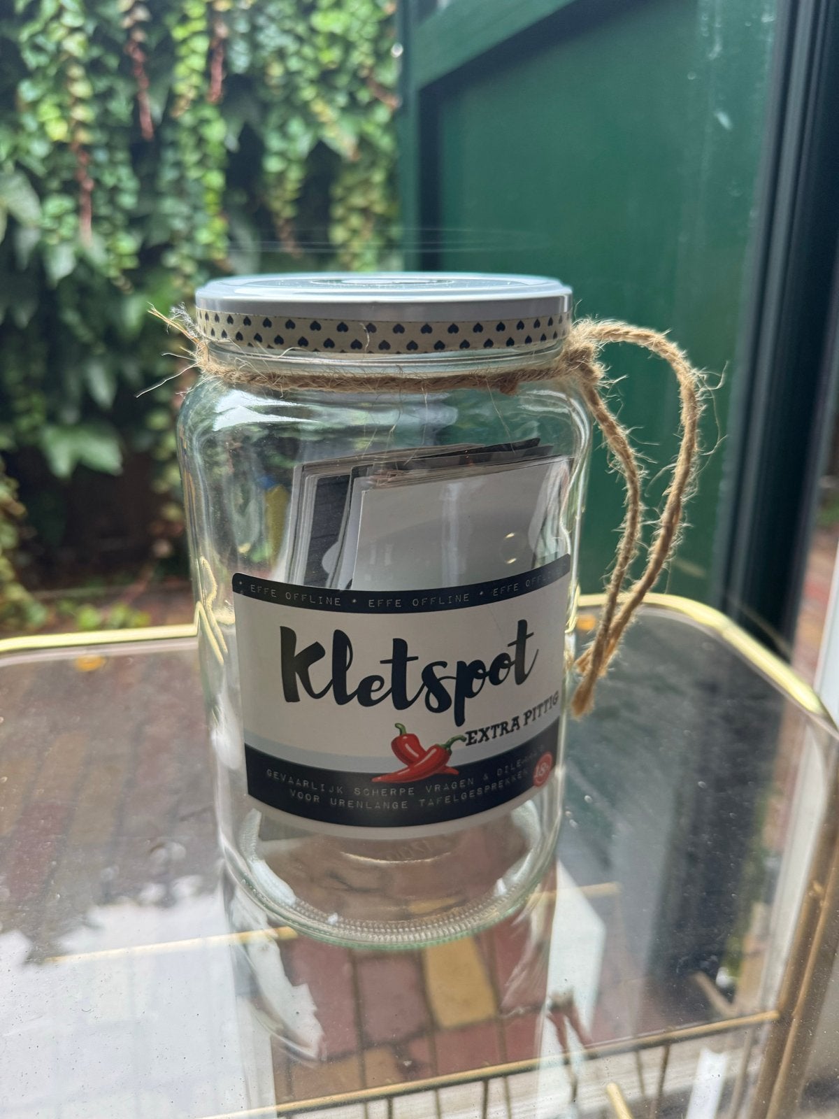 Kletspot Extra Pittig- Gezellige vragen voor tafelgesprekken, Drie of vier spelers, Ophalen of Verzenden, Zo goed als nieuw