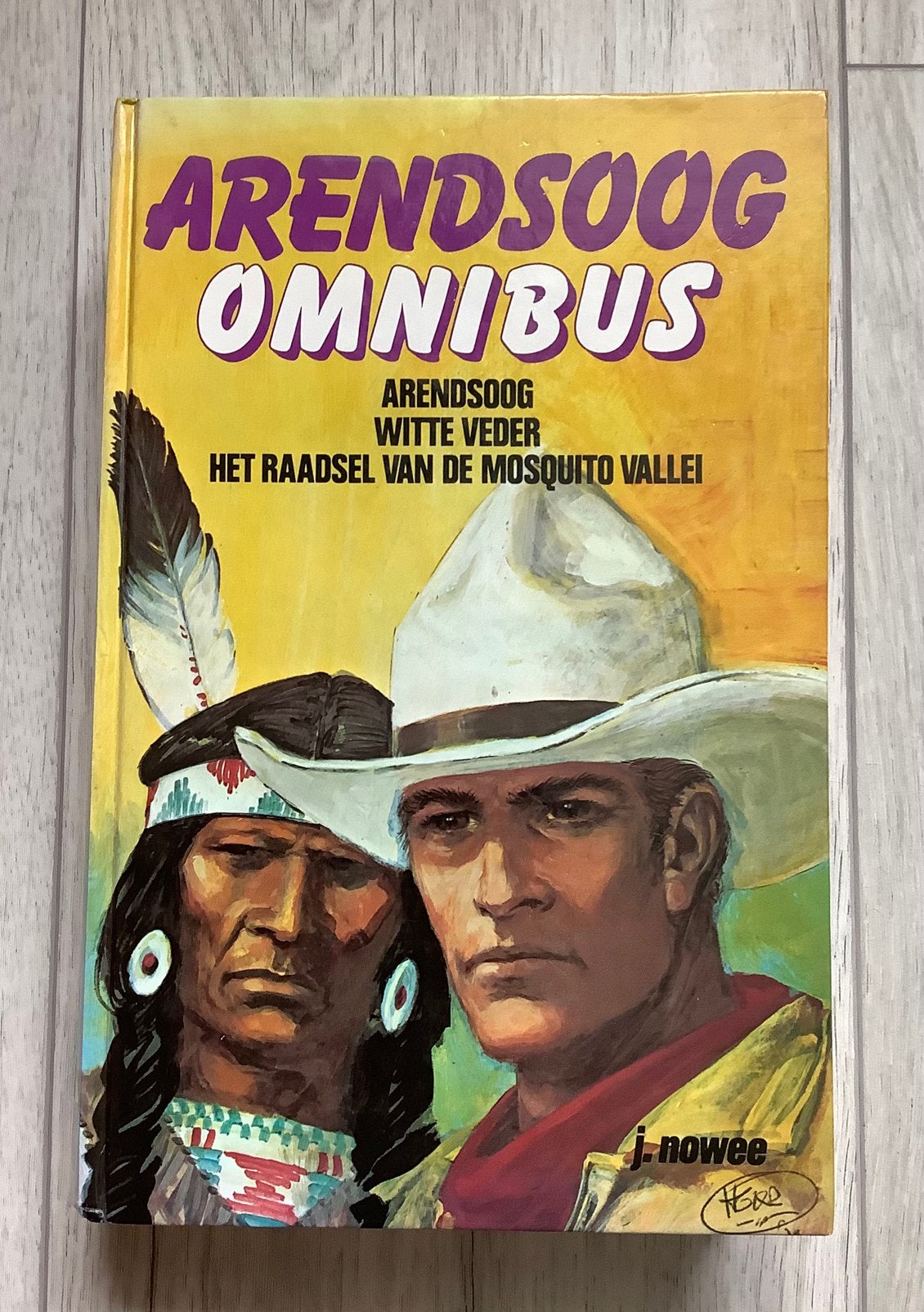 Arendsoog omnibus met 3 verhalen, Boeken, Ophalen of Verzenden, Zo goed als nieuw