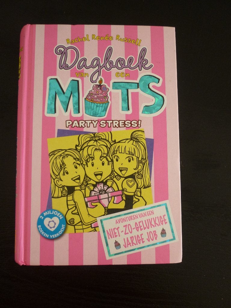 Dagboek van en muts 13 - partystress - Rachel Renee Russell, Boeken, Ophalen of Verzenden, Zo goed als nieuw, Rachel Renée Russell