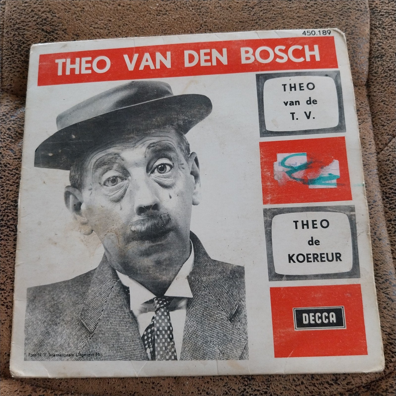 Theo van den Bosch - Theo van de T.V. / Theo de Koereur EP, Originele persing, Ophalen of Verzenden, Gebruikt, Humor en Cabaret
