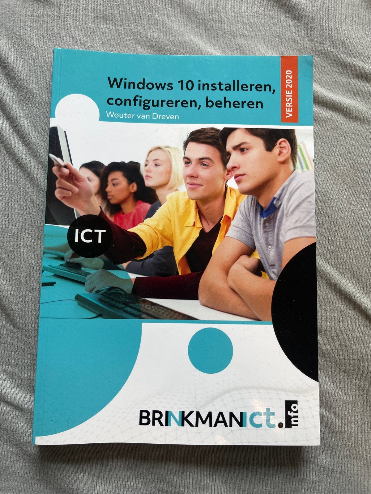 Windows 10 installeren, configureren, beheren - Wouter van D, Boeken, Verzenden, Zo goed als nieuw, Besturingssystemen