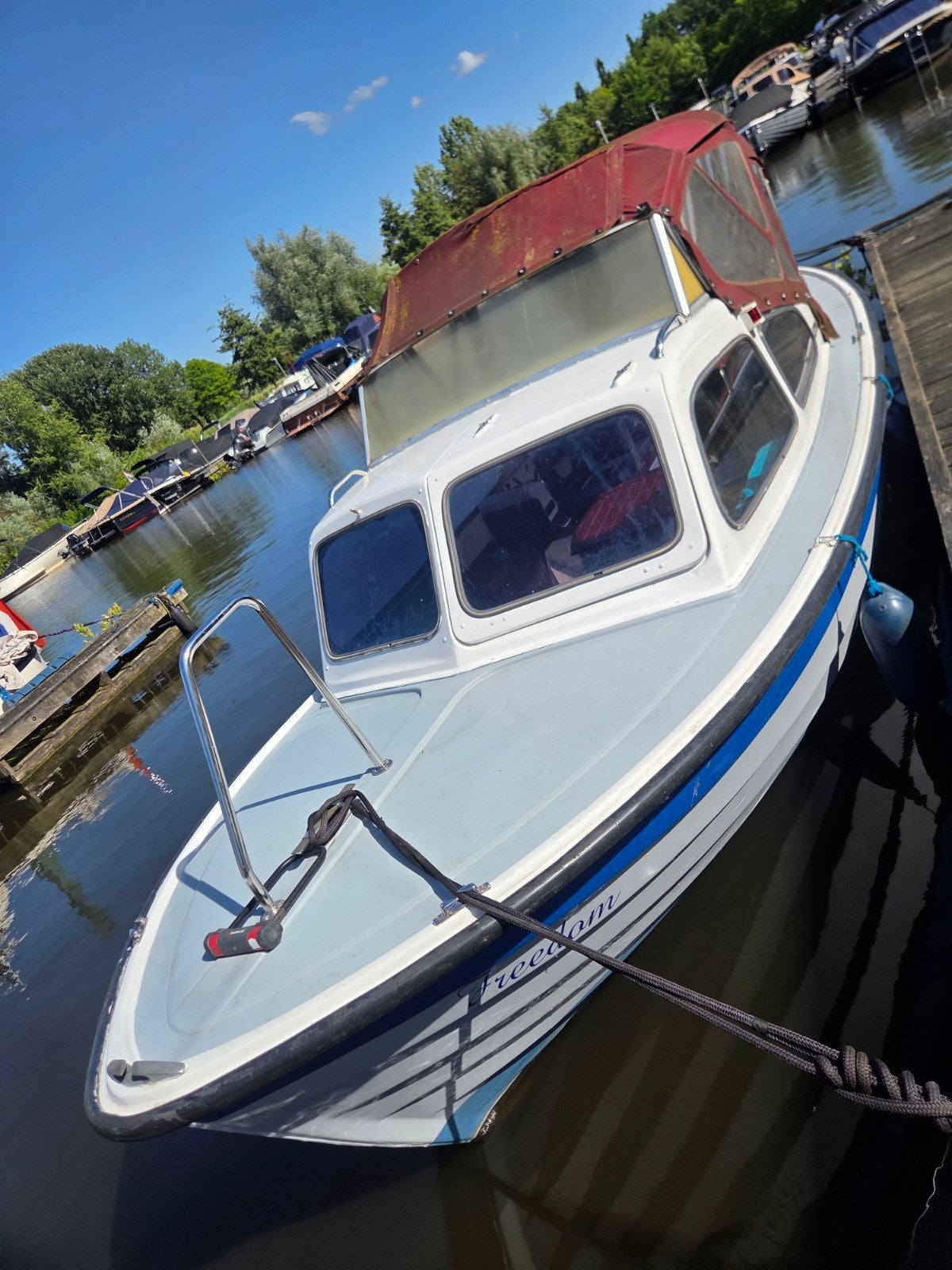 Nette Kajuitboot 'Freedom' met Binnenboordmotor, Watersport en Boten, Ophalen