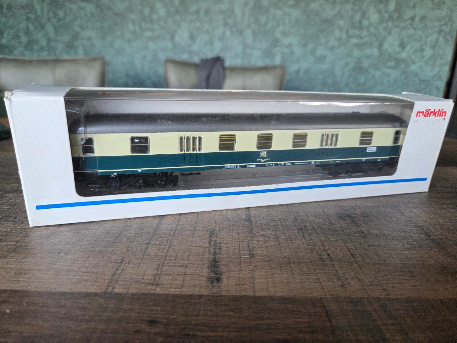 Märklin DB bagagerijtuig 4044 creme/blauw nieuwstaat in OVP, Hobby en Vrije tijd, Modeltreinen | H0, Wisselstroom, Wagon, Ophalen of Verzenden