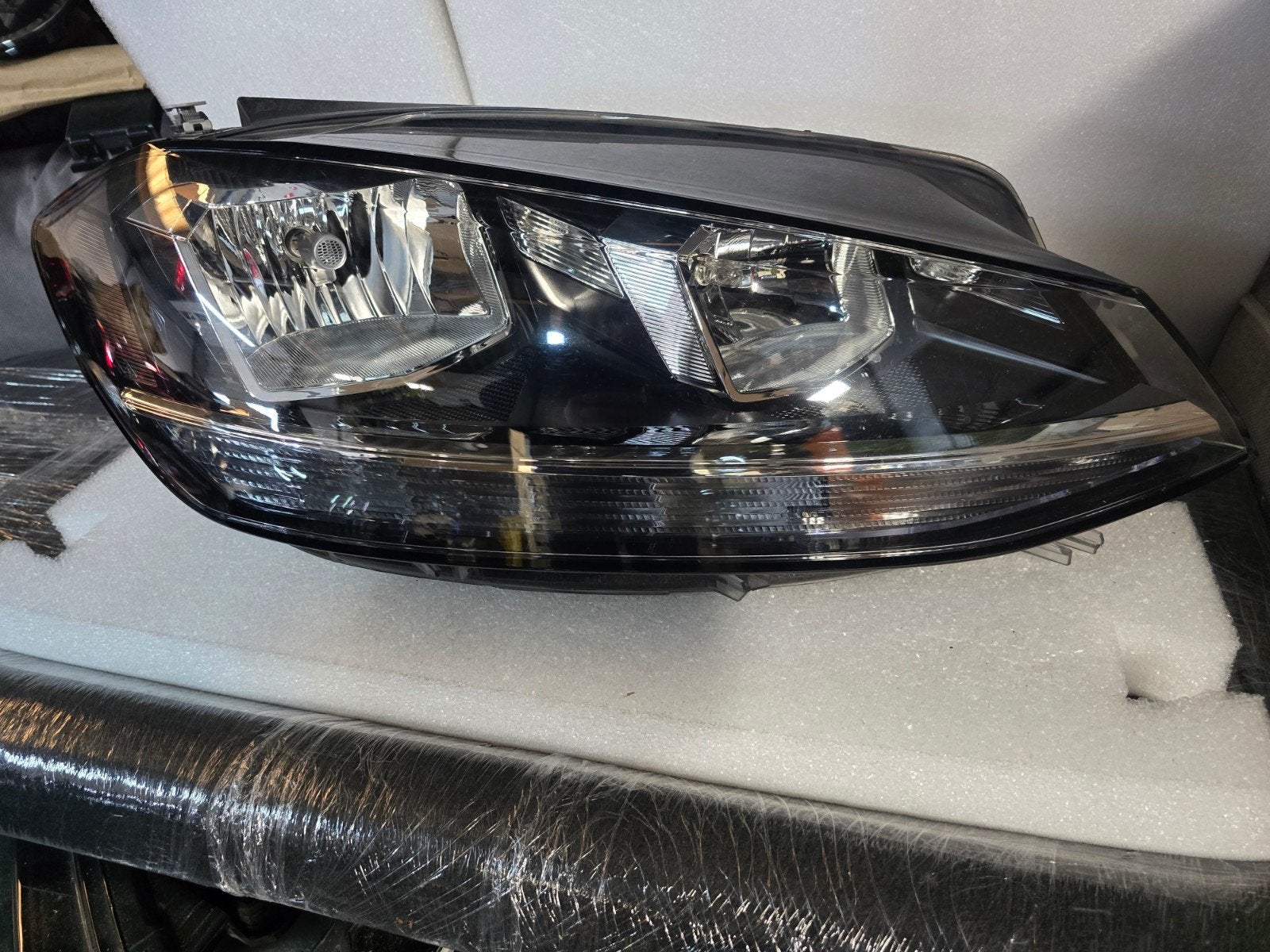 Koplamp H7/Led rechts VW Golf 7 facelift bj 2017-2020, Gebruikt, Volkswagen, Ophalen of Verzenden, VW