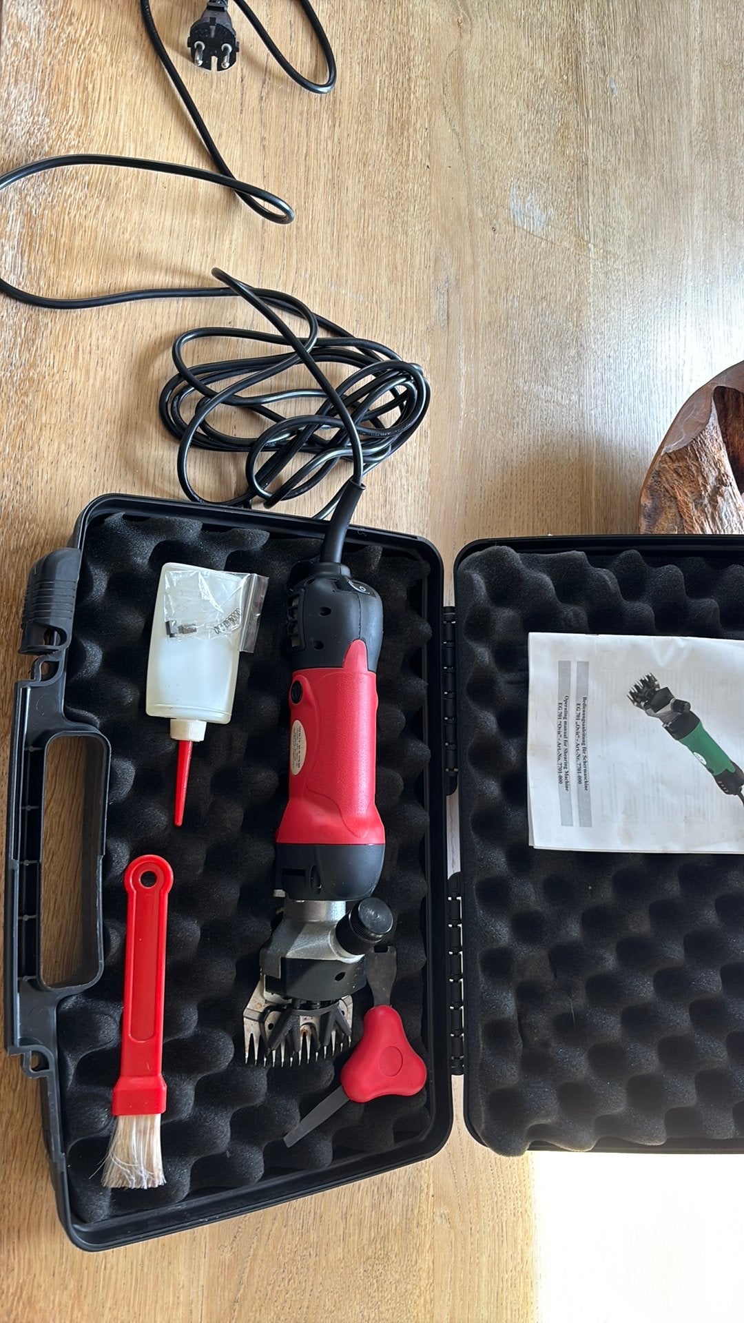 Schaapscheer machine merk Eider EG 701 Ovis  Elektrisch, Vrouwelijk, Schaap
