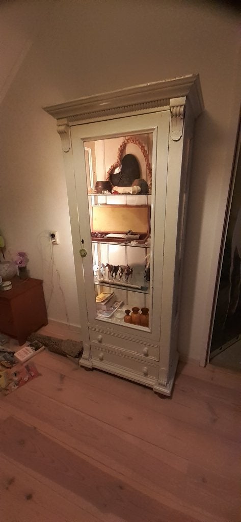 houten vitrine kastje, Ophalen, Gebruikt, Met deur(en), Retro/landelijk