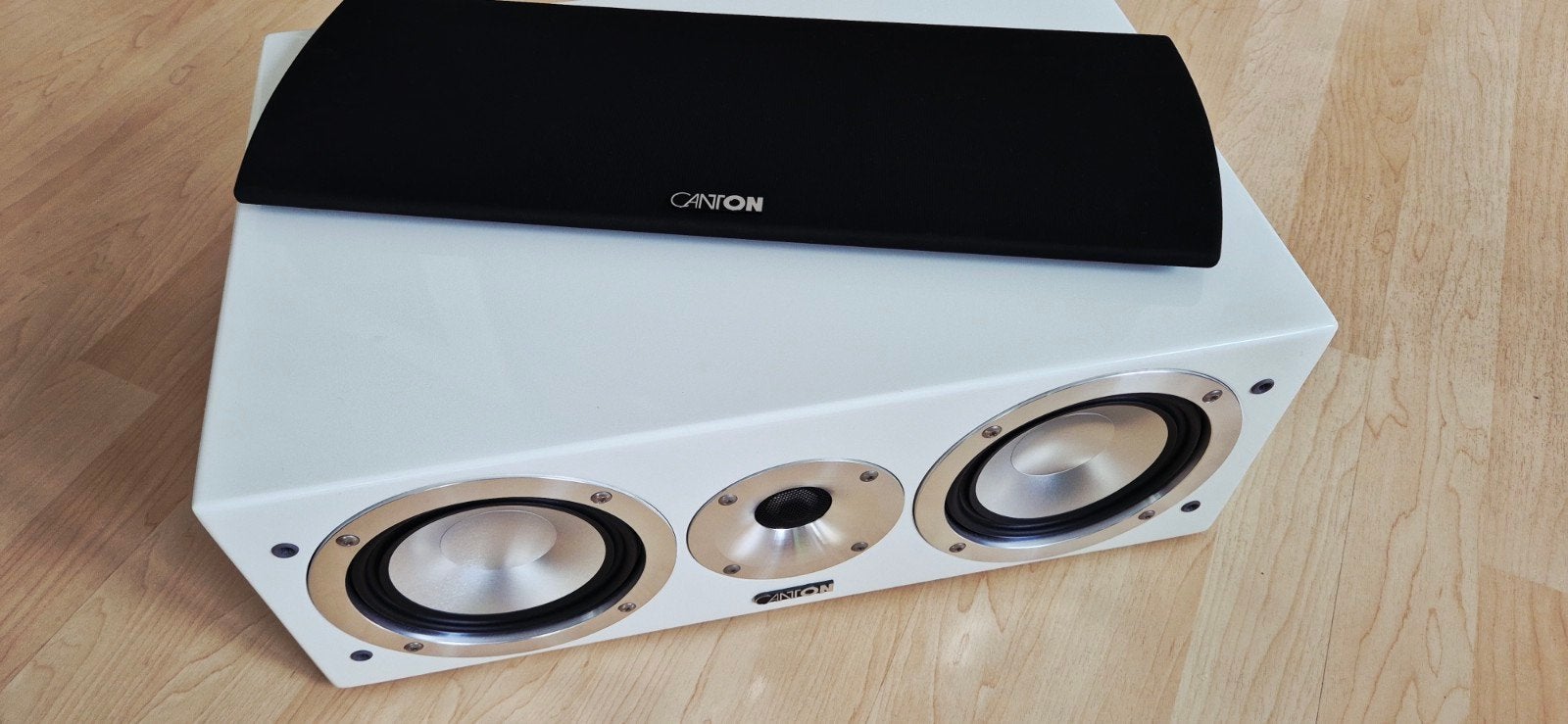 Canton Chrono SL 555 Center Speaker - Wit Hoogglans, Basreflex, 120 tot 150 watt, Zo goed als nieuw, Center speaker