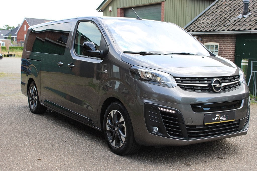 Opel Zafira-e Life L3H1 Innovation 75 kWh SOh 94,8% 7-PERS L, Auto's, Opel, 136 pk, Zwart, Overige carrosserieën, 7 stoelen