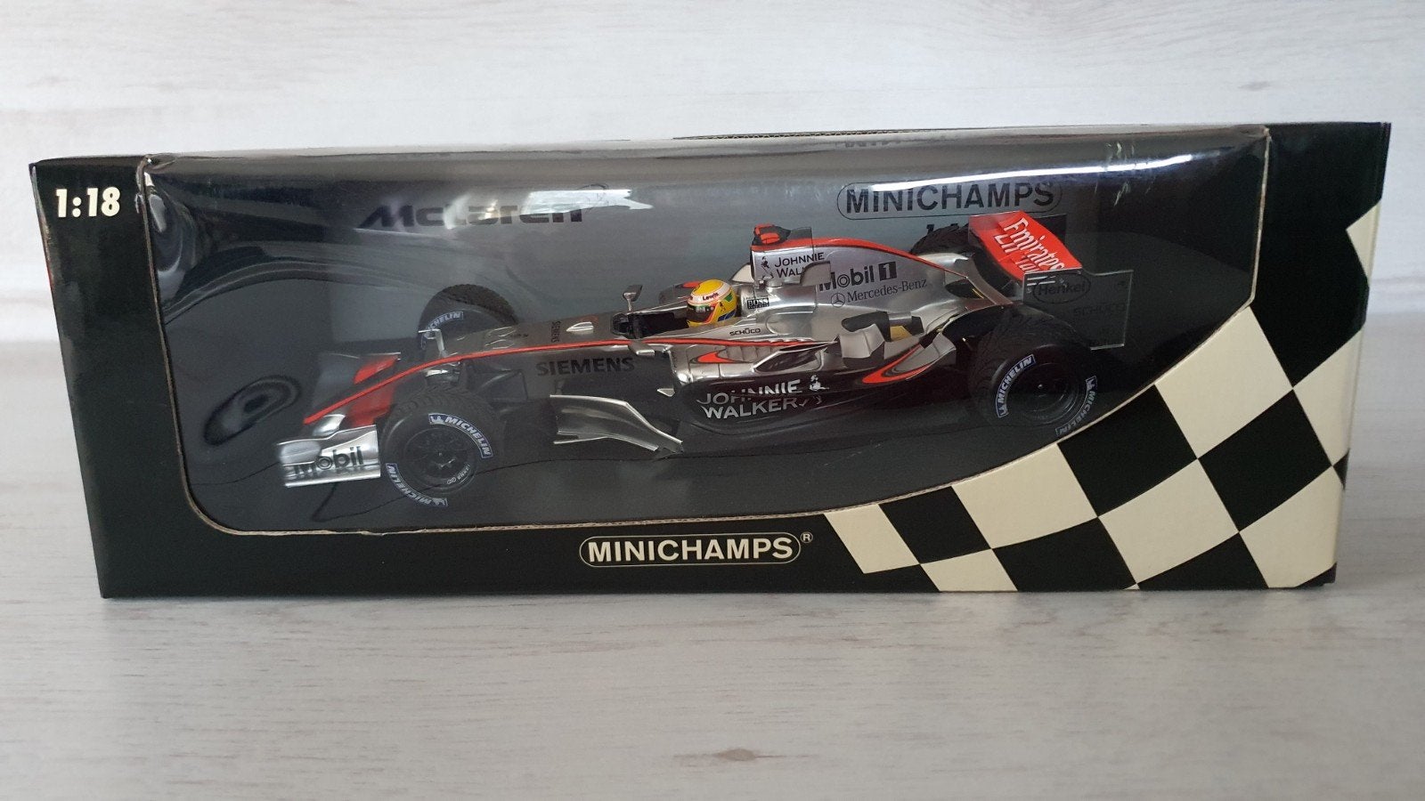 Lewis Hamilton Mclaren mp4-21 1st roll out 2006 1/18, Ophalen of Verzenden, Nieuw, Formule 1