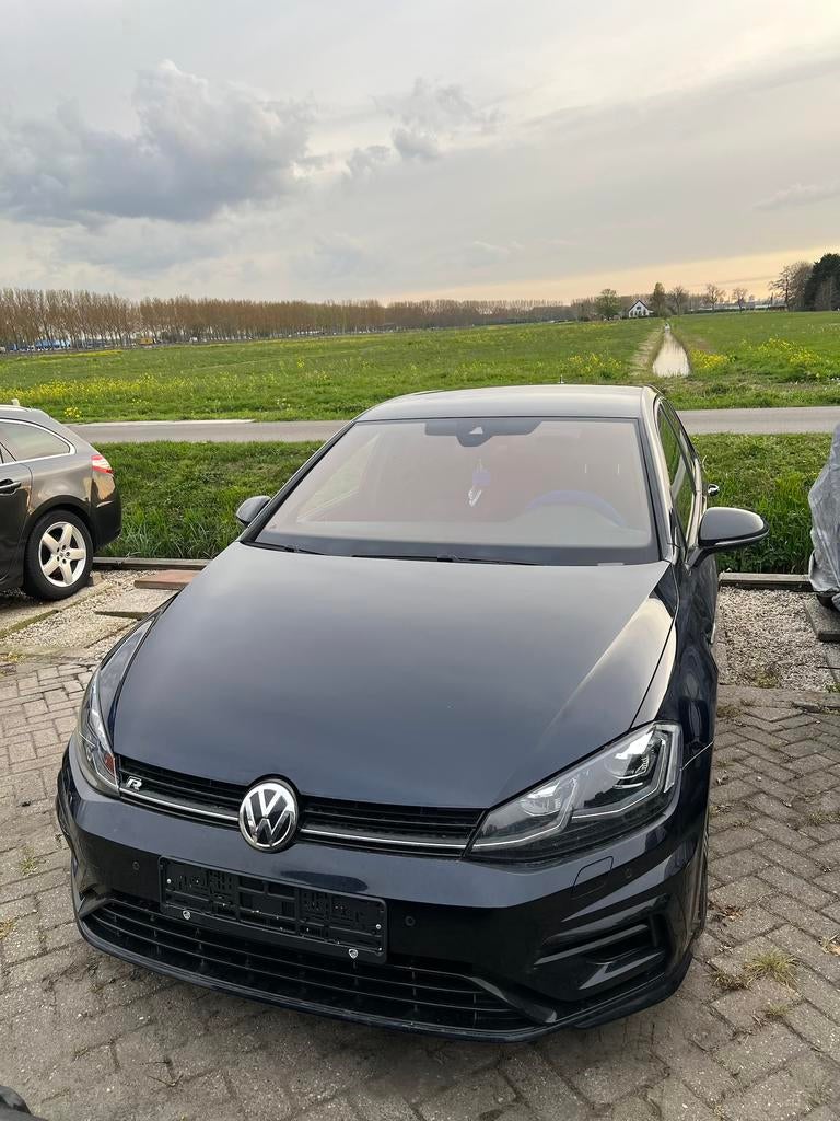VW GOLF 7.5 R 310PK 2.0 TSI 4Motion VOL / DSG AKRA LEER DYN, Blauw, Benzine, Hatchback, Ophalen
