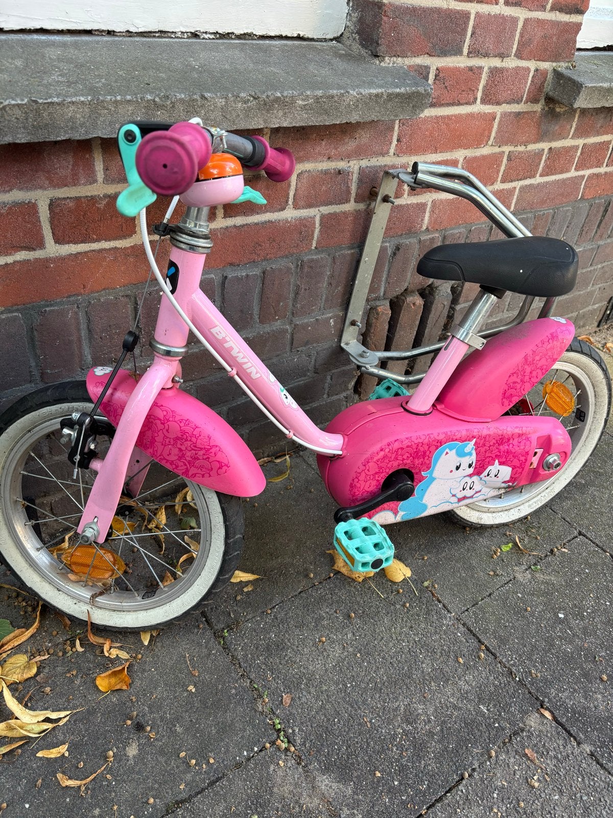 Roze B'Twin kinderfiets 14 inch met zijwieltjes, Ophalen, Zijwieltjes, Velgrem, 16 tot 20 inch