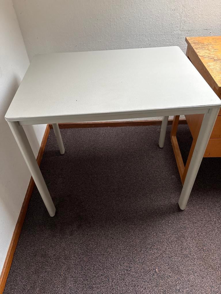Witte eettafel/bureau - Compact en functioneel, Huis en Inrichting, Tafels | Eettafels, Gebruikt, 50 tot 100 cm, 100 tot 150 cm