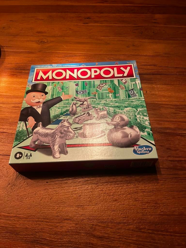 Monopoly junior, Vijf spelers of meer, Ophalen of Verzenden, Zo goed als nieuw