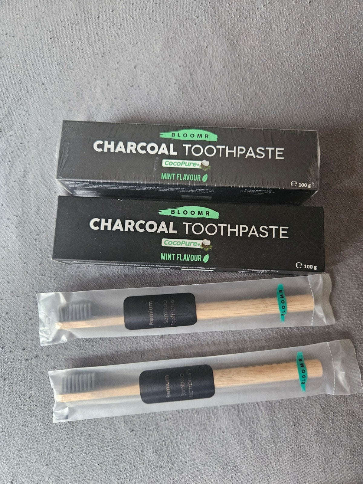 Charcoal whitening tandpasta, Ophalen of Verzenden, Nieuw, Gehele gezicht, Overige typen