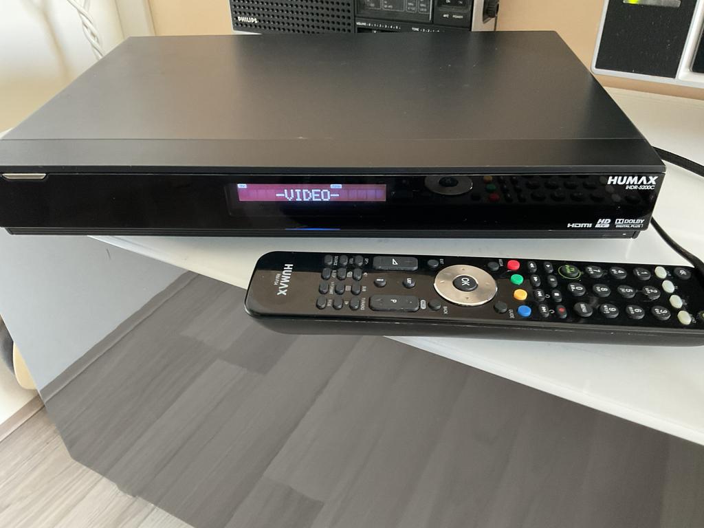 💥Goedwerkende Ziggo Humax 5200c decoder💥 500gb hardeschijf, Ophalen of Verzenden, Zo goed als nieuw