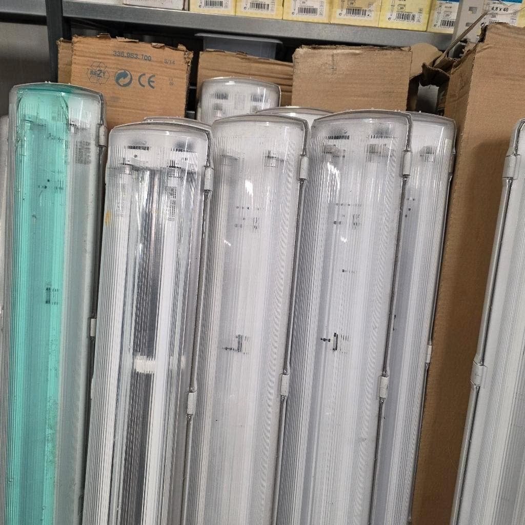 Partij dubbele TL lampen armaturen HF 160 cm lang, Ophalen, Gebruikt, X, X