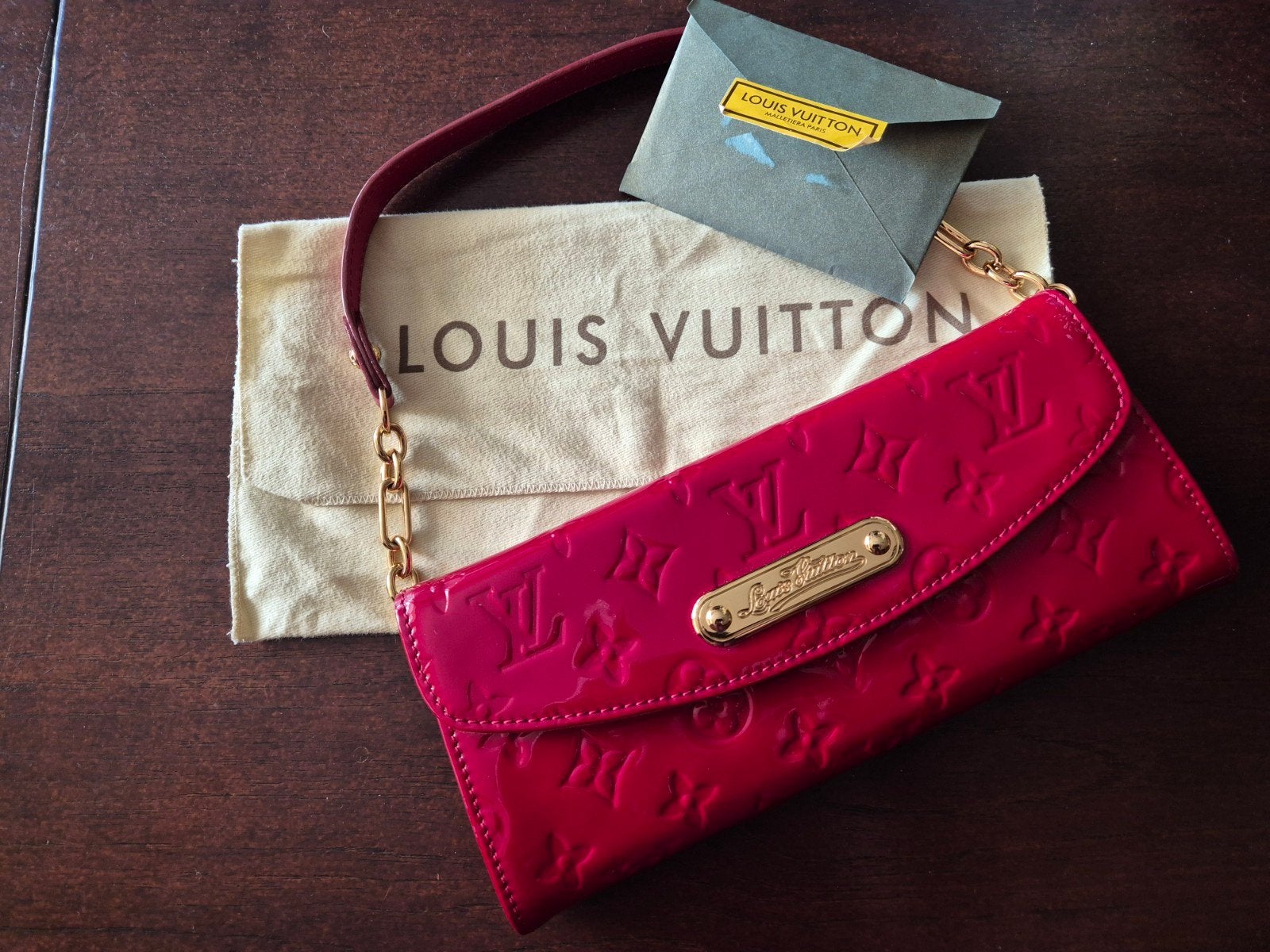 Louis Vuitton Pochette Felicie Monogram Vernis rood, Sieraden, Tassen en Uiterlijk, Tassen | Damestassen, Ophalen of Verzenden