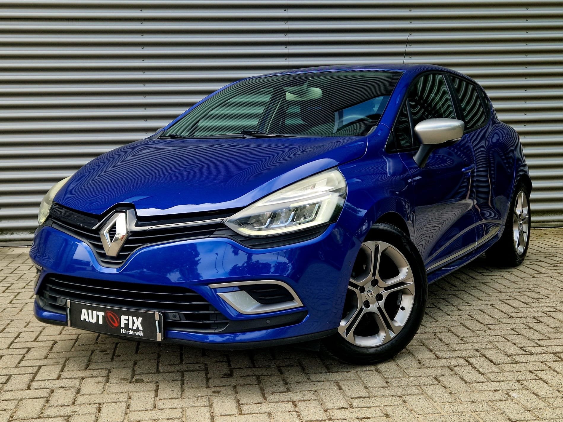 Renault Clio 1.2 TCe Intens / GT - Line / Camera / PDC / LM, Voorwielaandrijving, Gebruikt, Blauw, 49 €/maand