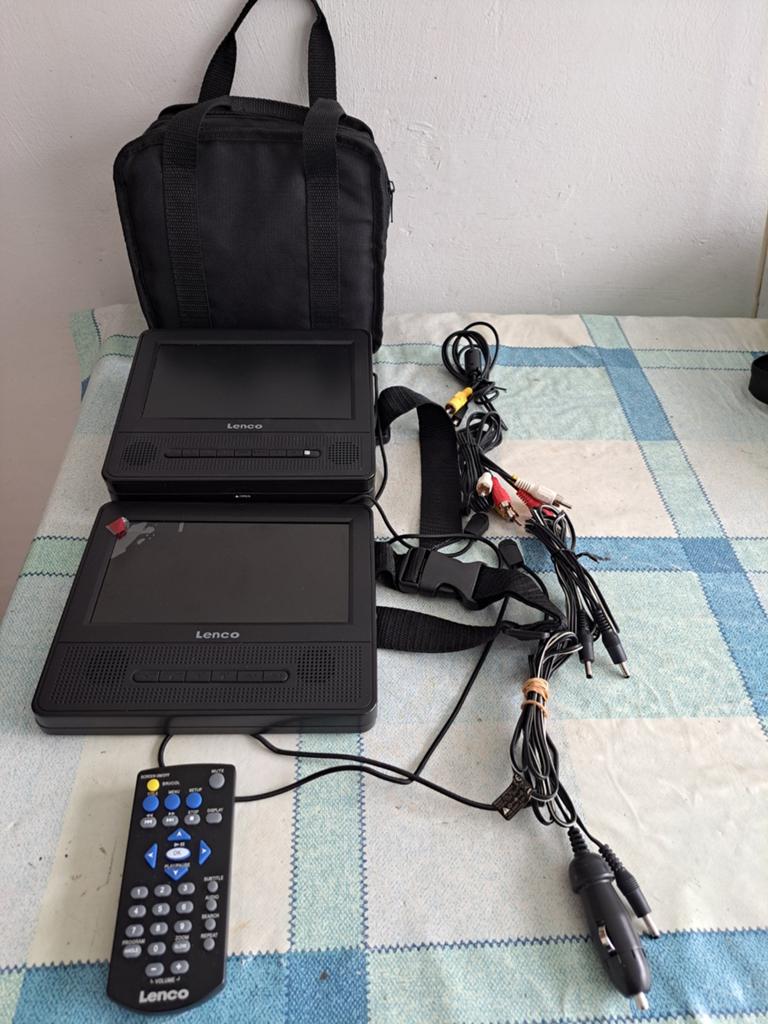 LENCO Auto portable DVD player set., Ophalen of Verzenden, Zo goed als nieuw, Overige merken