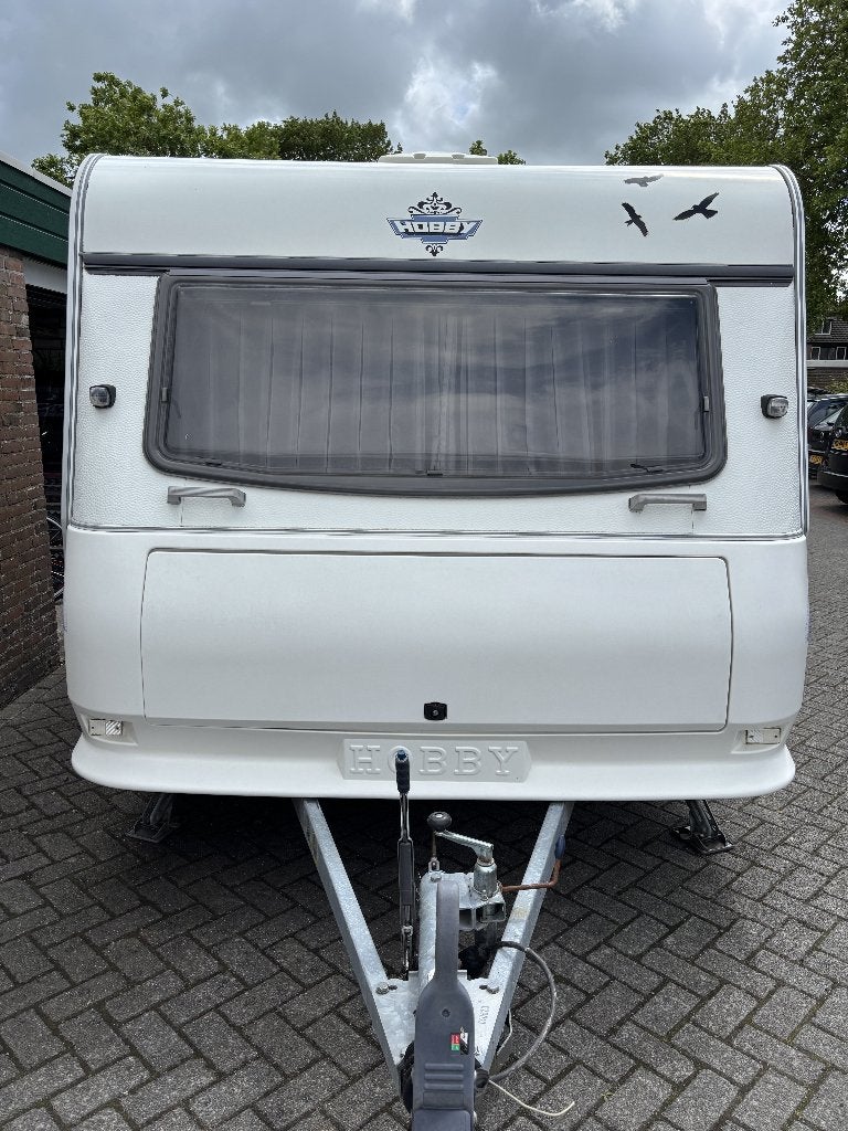 Hobby 440 SF met mover, voortent en luifel, Caravans en Kamperen, Hobby, Dwarsbed, Particulier, 4 tot 5 meter