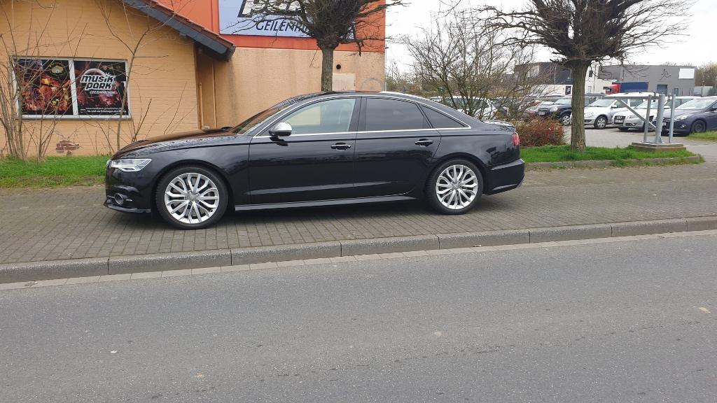 Audi S6 4.0 Tfsi, Automaat, Parkeerassistent, Alcantara, Zwart
