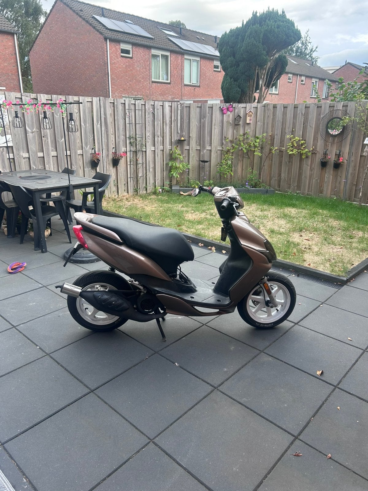 Jog r WAARDEPEILING, Ophalen, Zo goed als nieuw, Benzine, Peugeot