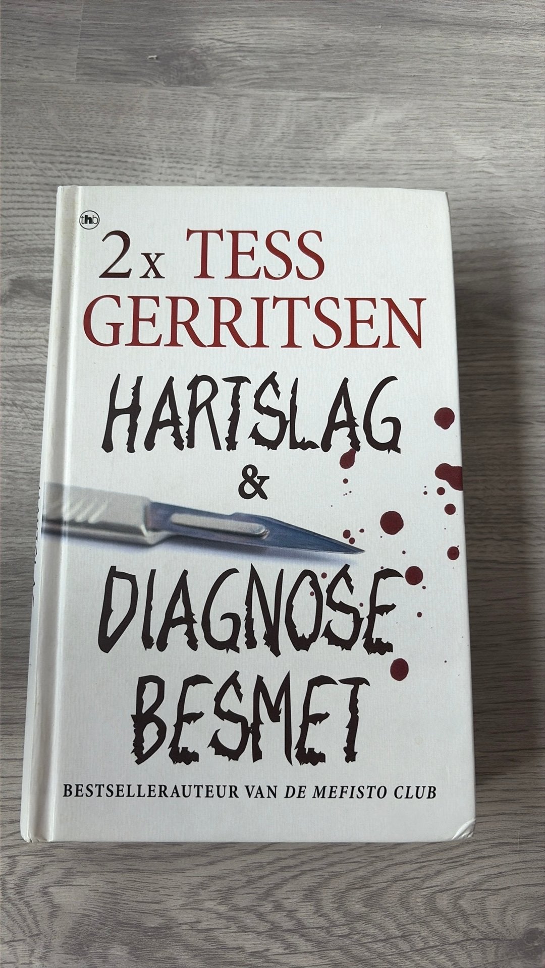 Tess Gerritsen - Hartslag & diagnose besmet, Ophalen of Verzenden, Zo goed als nieuw, Tess Gerritsen