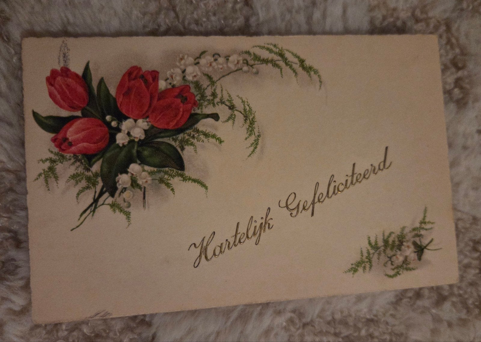 Oude ansichtkaart 'Hartelijk Gefeliciteerd' met tulpen, Verzenden, 1920 tot 1940, Gelopen, Overige thema's