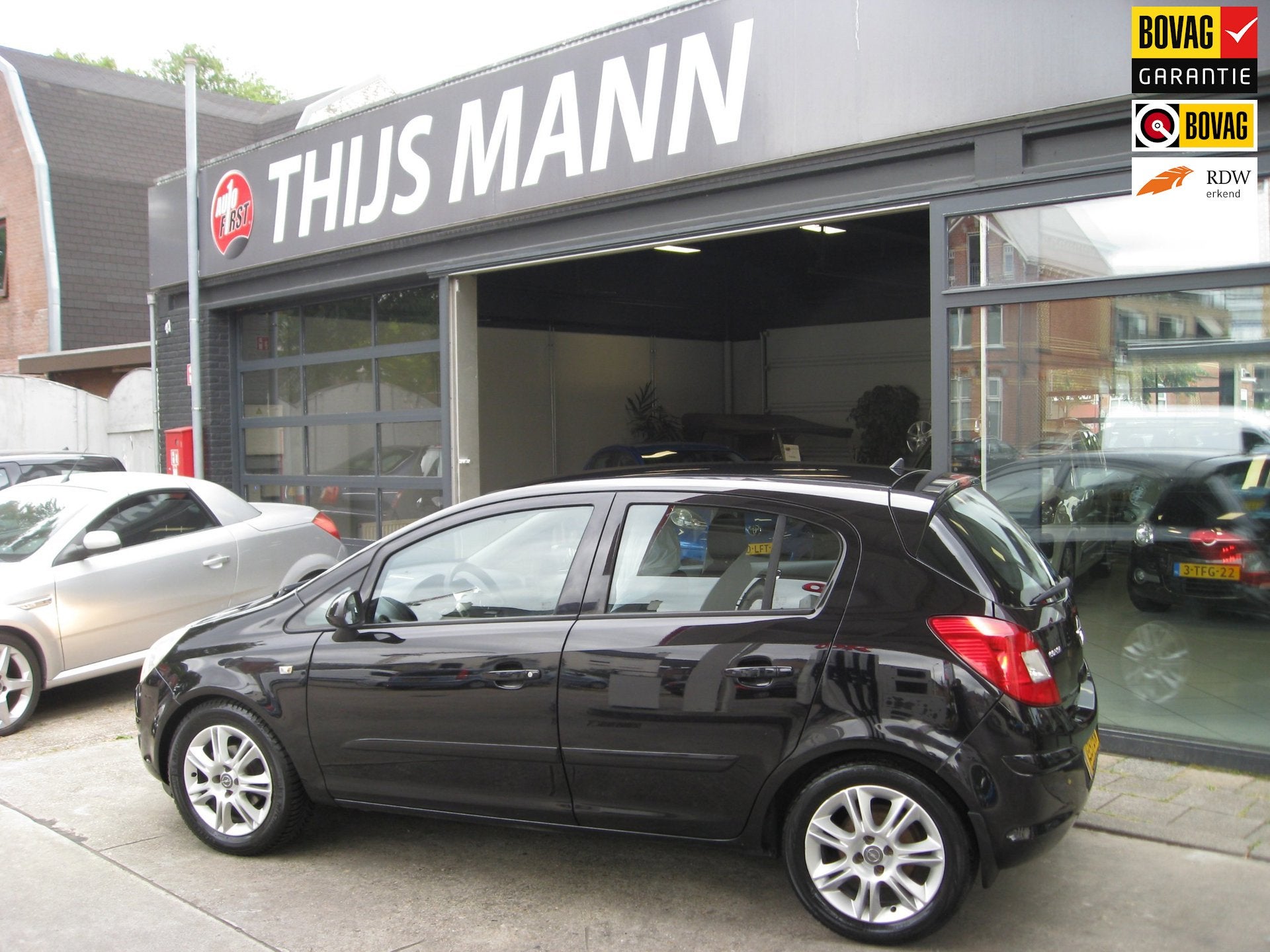 Opel Corsa 1.2-16V Essentia, Voorwielaandrijving, Stof, Gebruikt, Zwart