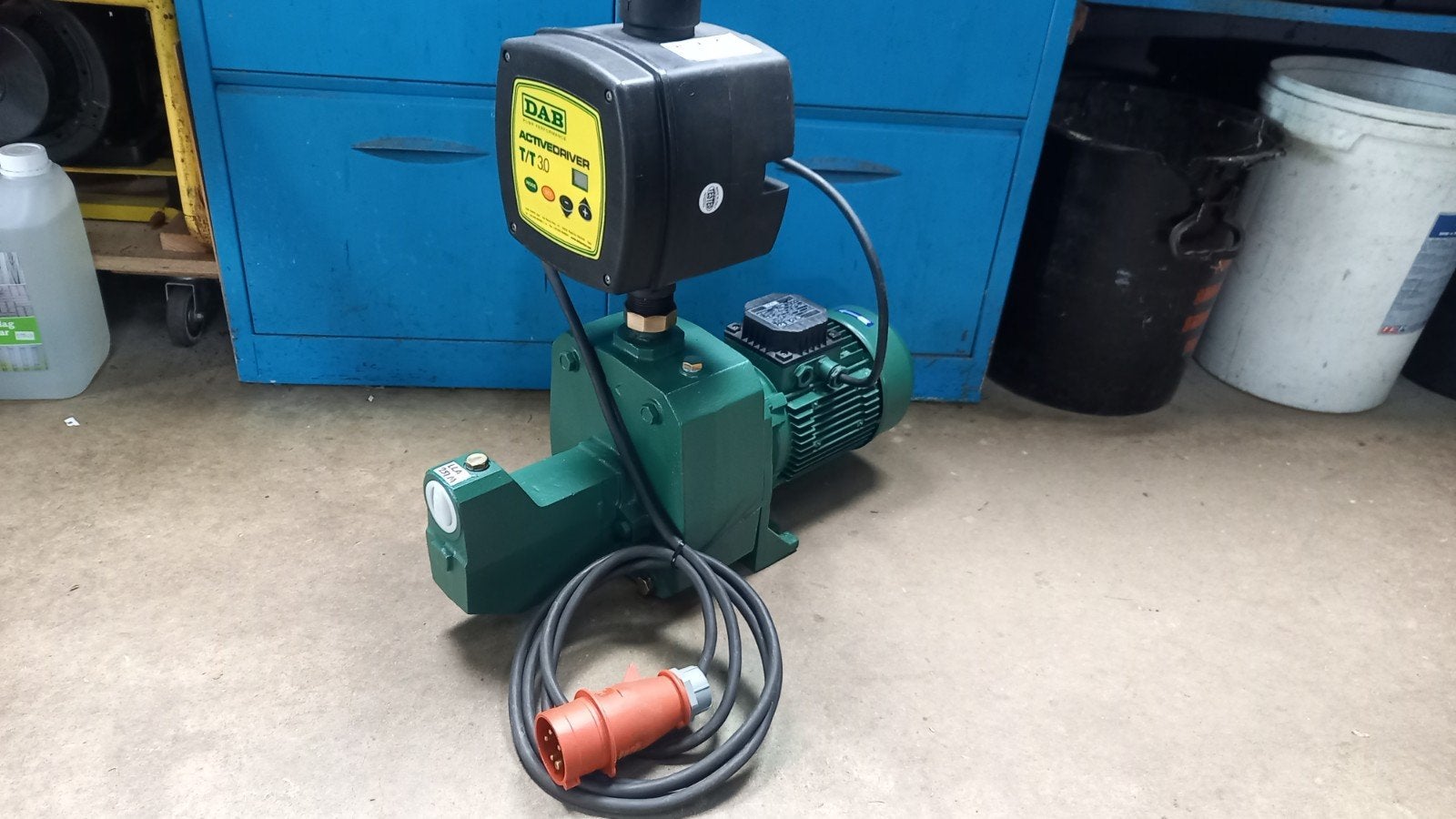 DAB 251 met frequentieregelaar 380v waterpomp, Ophalen of Verzenden, Gebruikt, Beregeningspomp