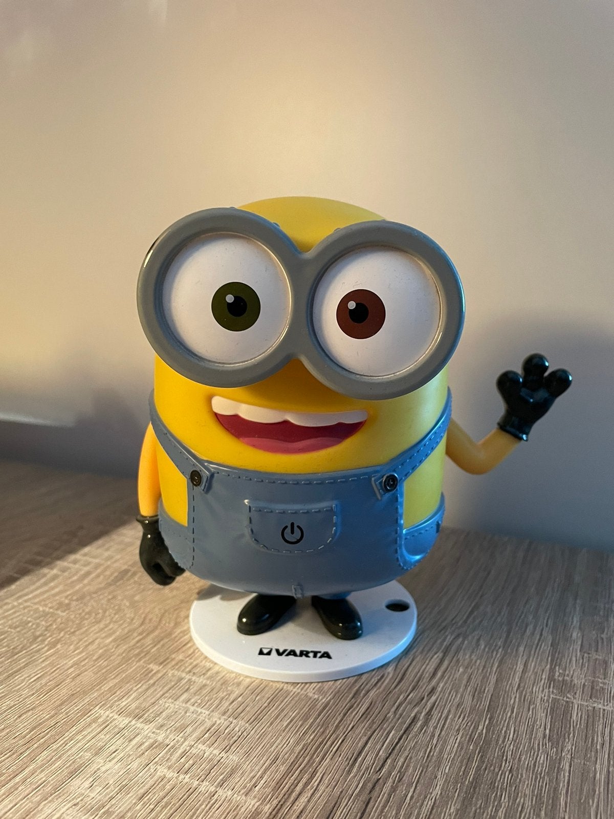 Minion lamp op batterijen, Ophalen, Zo goed als nieuw
