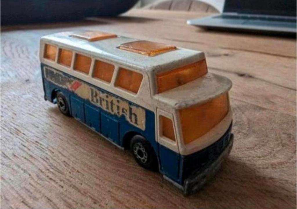 Matchbox Superfast No. 65 Airport Coach British Air (1977), Ophalen of Verzenden, Gebruikt, Bus of Vrachtwagen