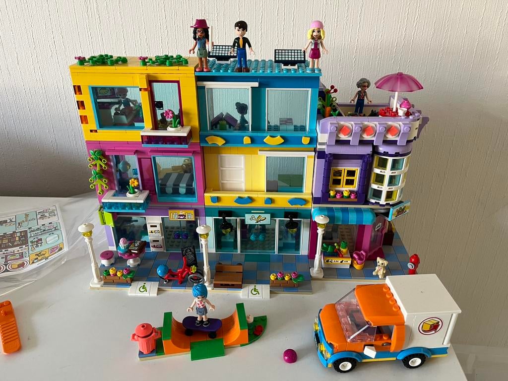 Lego friends 41704 winkelstraat, Ophalen of Verzenden, Zo goed als nieuw