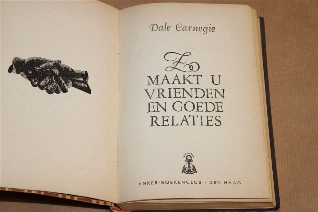 Zo Maakt u Vrienden — Dale Carnegie, Vintage 1949, Ophalen of Verzenden, Gelezen