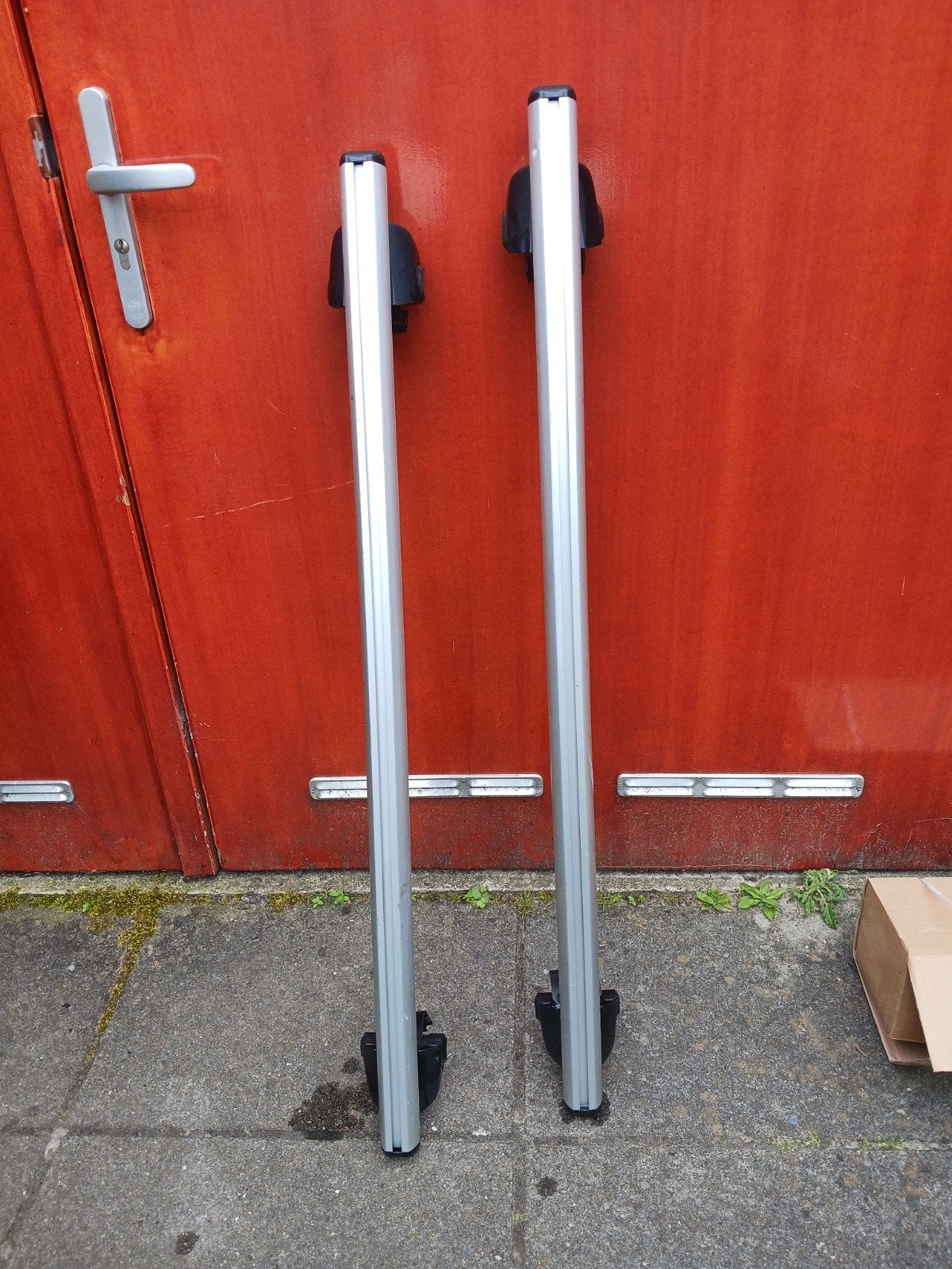Originele Skoda Octavia IV dakdragers, Ophalen