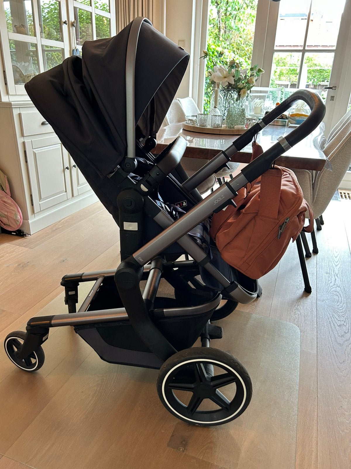 Zeer nette complete Joolz Day + kinderwagen, Zo goed als nieuw, Combiwagen, Met reiswieg, Ophalen