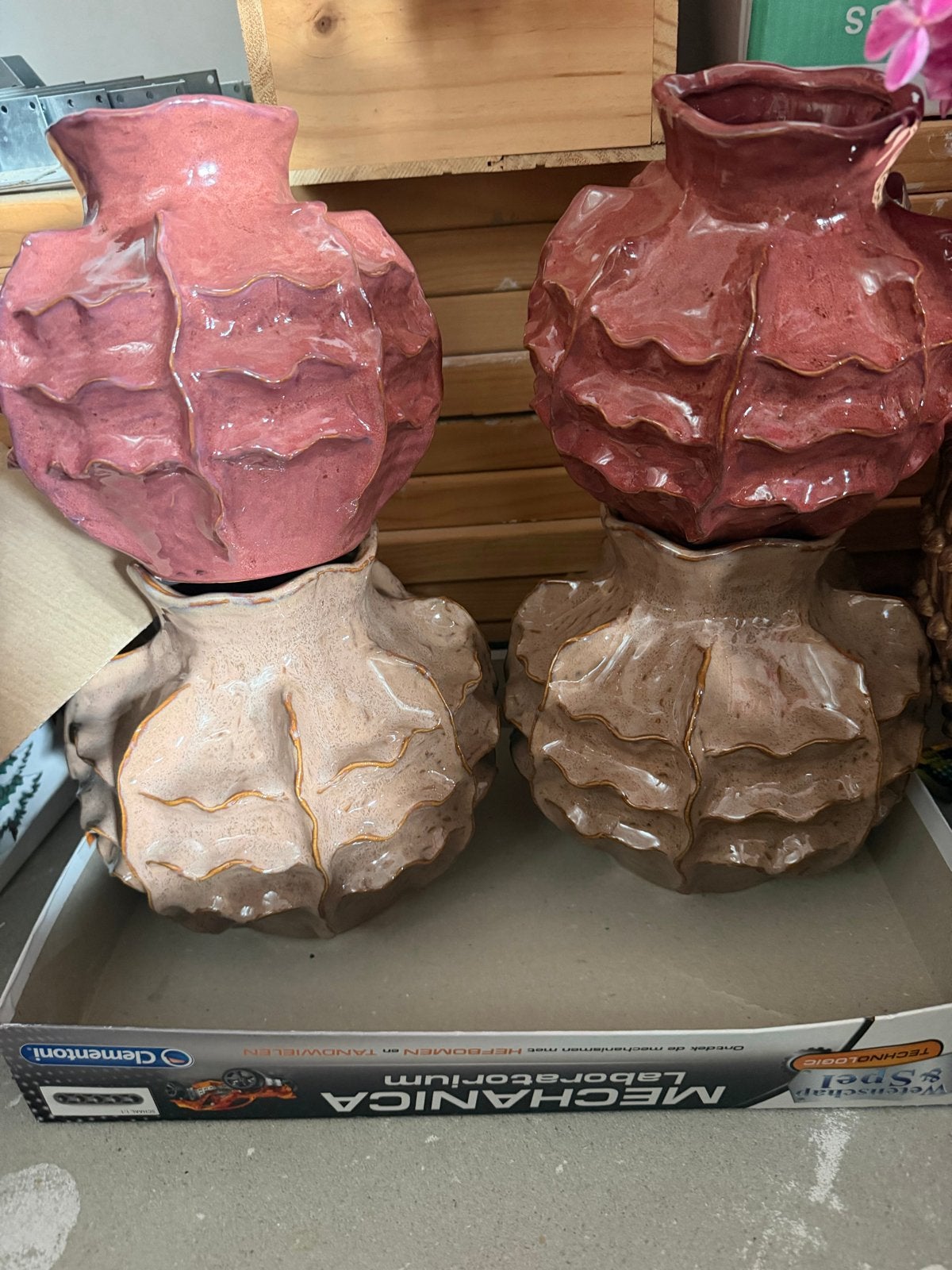 Decoratieve vazen met unieke textuur - Roze en Bruin, Ophalen of Verzenden, Zo goed als nieuw, Steen/keramiek, Meerkleurig