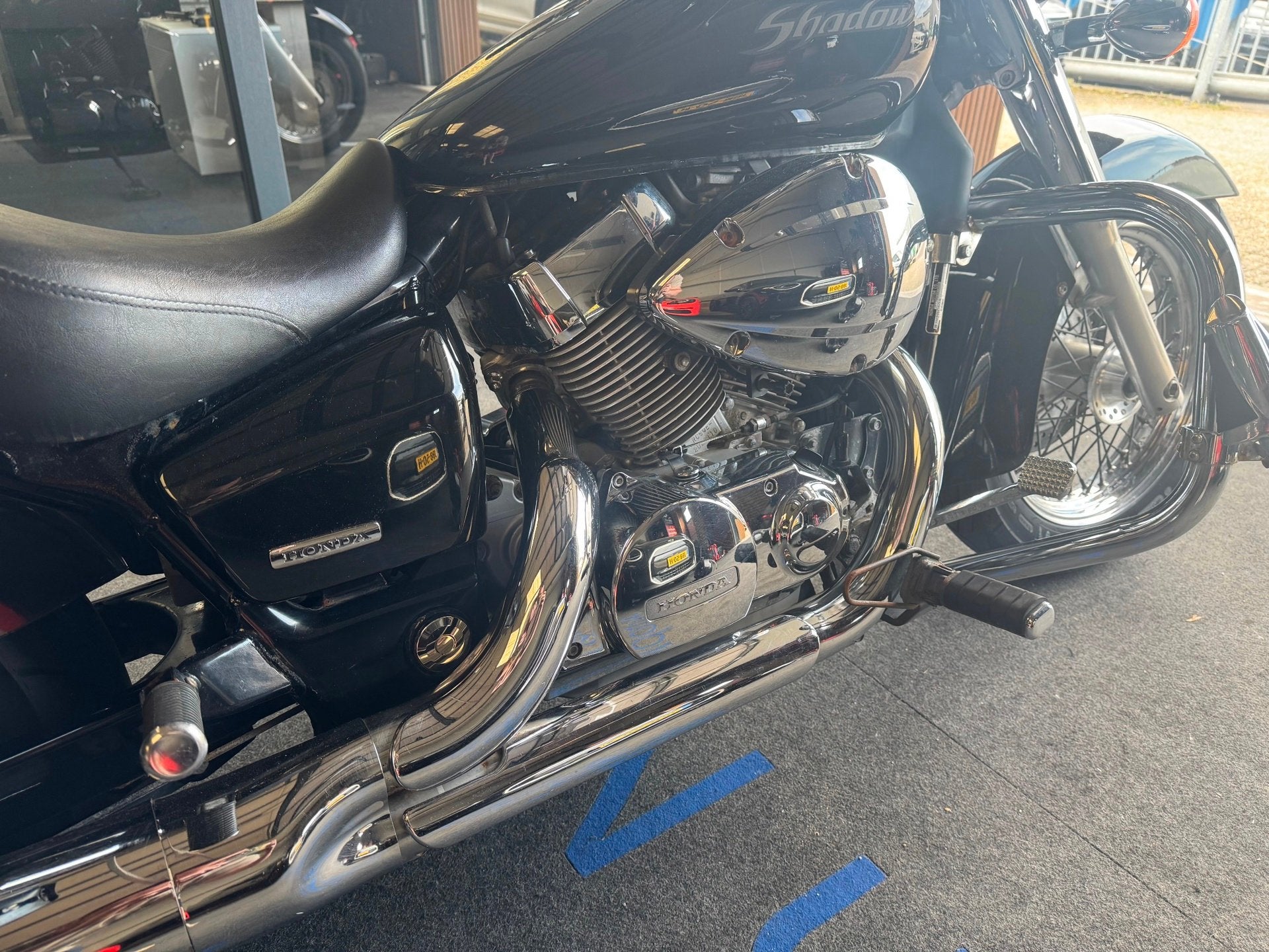 Honda Chopper VT 750C Shadow ACE Cardan Windscherm Voetsteun, Motoren, Motoren | Honda, 745 cc, Chopper, Bedrijf, Edisonstraat 25
3861NE  NIJKERK, NL