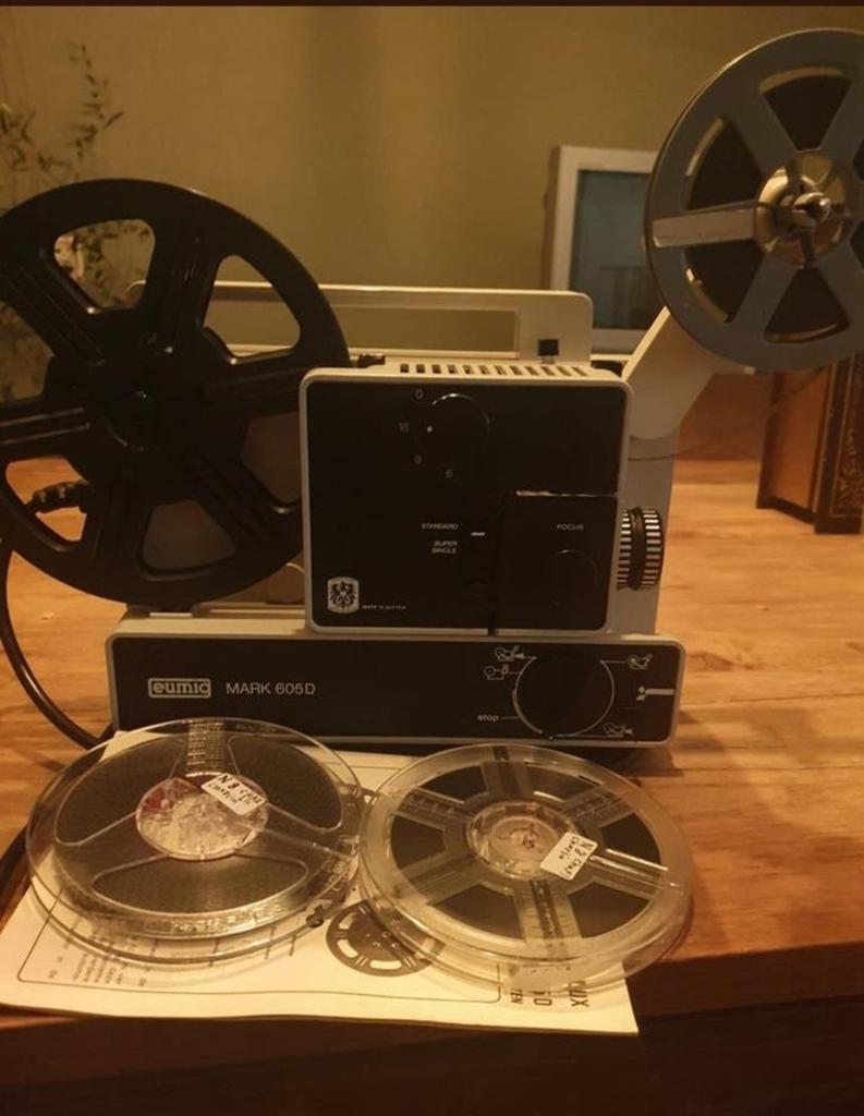 Eumig Mark 605D Super 8 filmprojector met films, Ophalen of Verzenden, Gebruikt