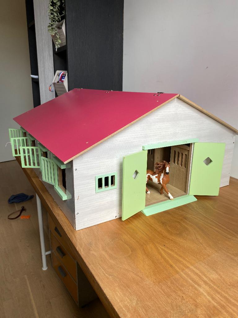 Kids globe paardenstal, Kinderen en Baby's, Speelgoed | Houten speelgoed, Ophalen, Zo goed als nieuw, Overige typen