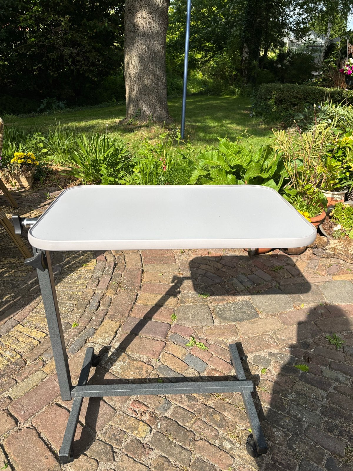 Bedtafel met wielen, verstelbaar, Ophalen, Minder dan 55 cm, Metaal of Aluminium, Zo goed als nieuw