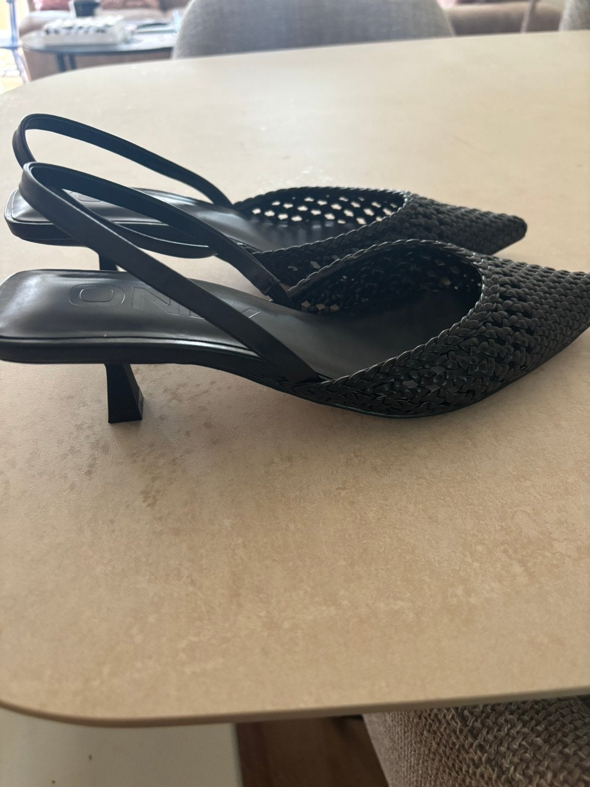 Zwarte slingback, Ophalen of Verzenden, Zo goed als nieuw, Zwart