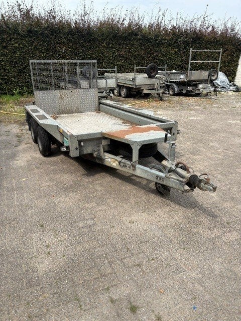 Machinetransporter Williams, Ophalen, Gebruikt