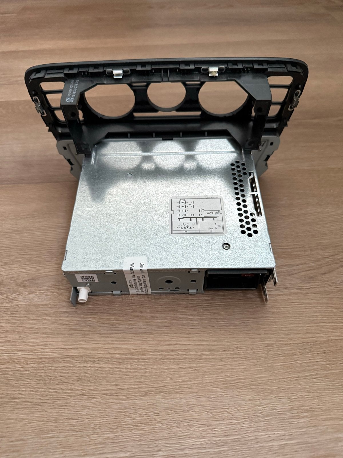 VW Up! /Skoda CitiGo / Seat Mii Radio met frame, Ophalen of Verzenden, Zo goed als nieuw