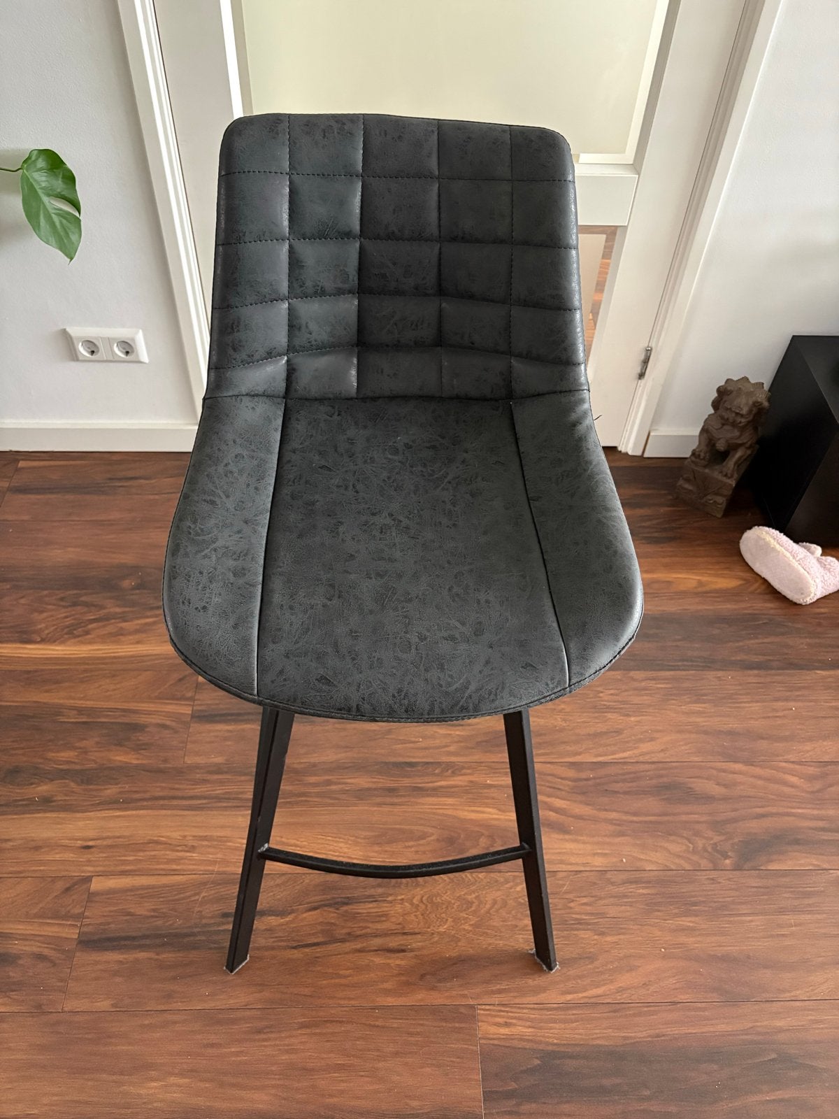 3 Moderne barkrukke met metalen onderstel en leren bekleding, Ophalen, Gebruikt, Met voetsteun, Leer
