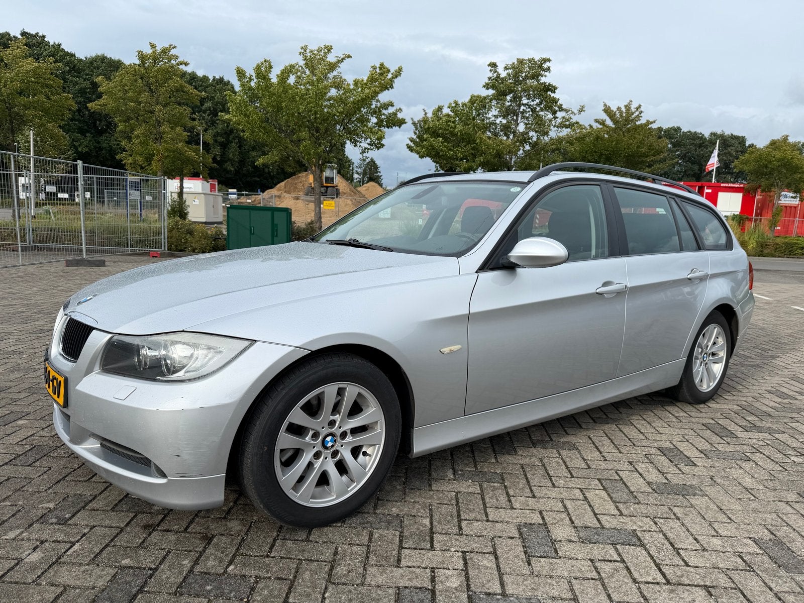 BMW 3-Serie 2.0 I 320 Touring 125KW AUT 2008 Grijs, Automaat, 1995 cc, 4 cilinders, 1435 kg