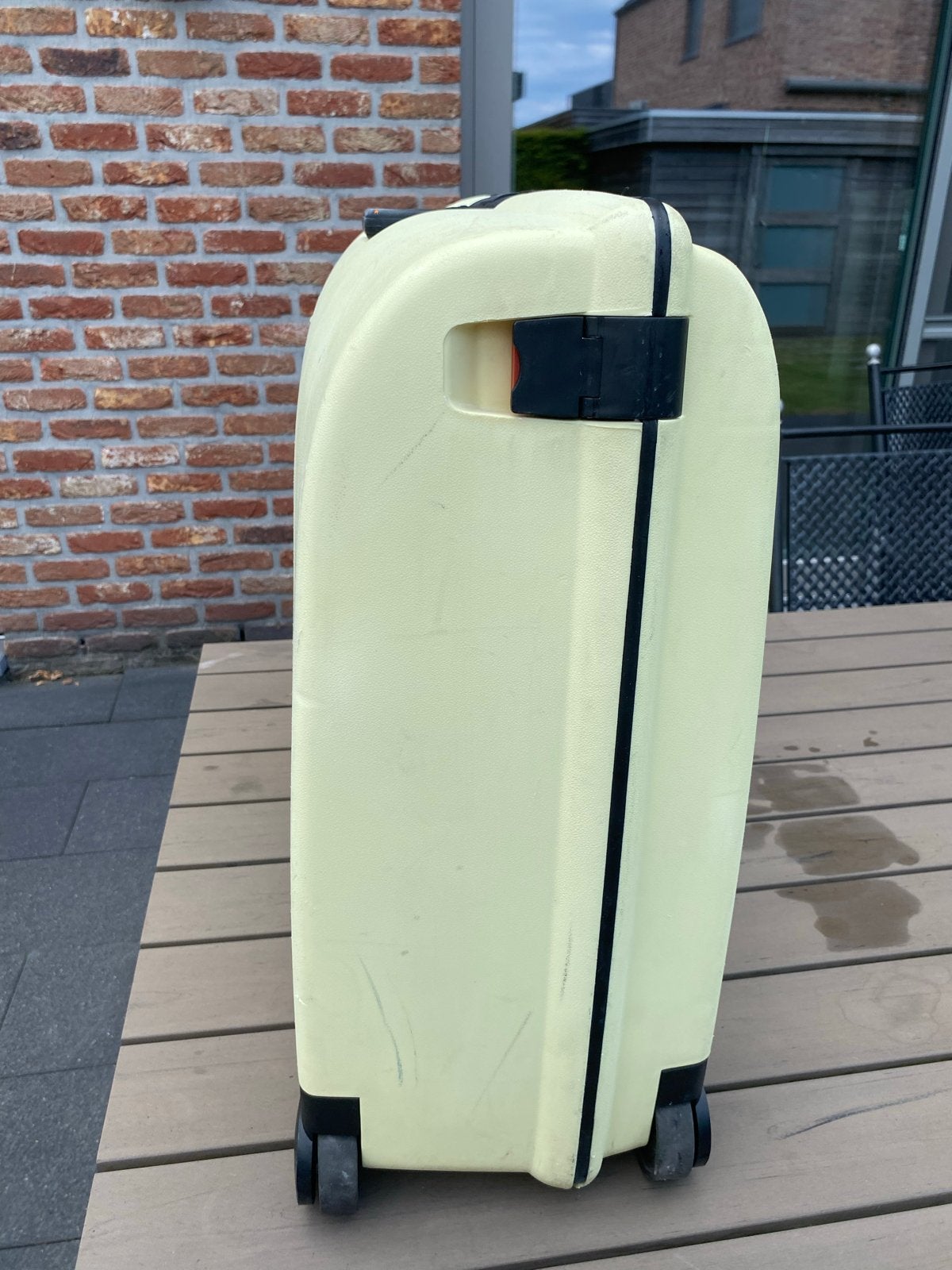 Carlton lichtgele reiskoffer met cijferslot  - 74x55x25 cm, Sieraden, Tassen en Uiterlijk, Koffers, Ophalen, Gebruikt, Hard kunststof