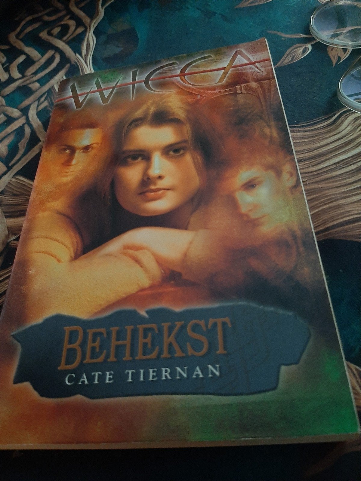 Wicca Deel 6 - Behekst door Cate Tiernan, Boeken, Ophalen of Verzenden, Gelezen