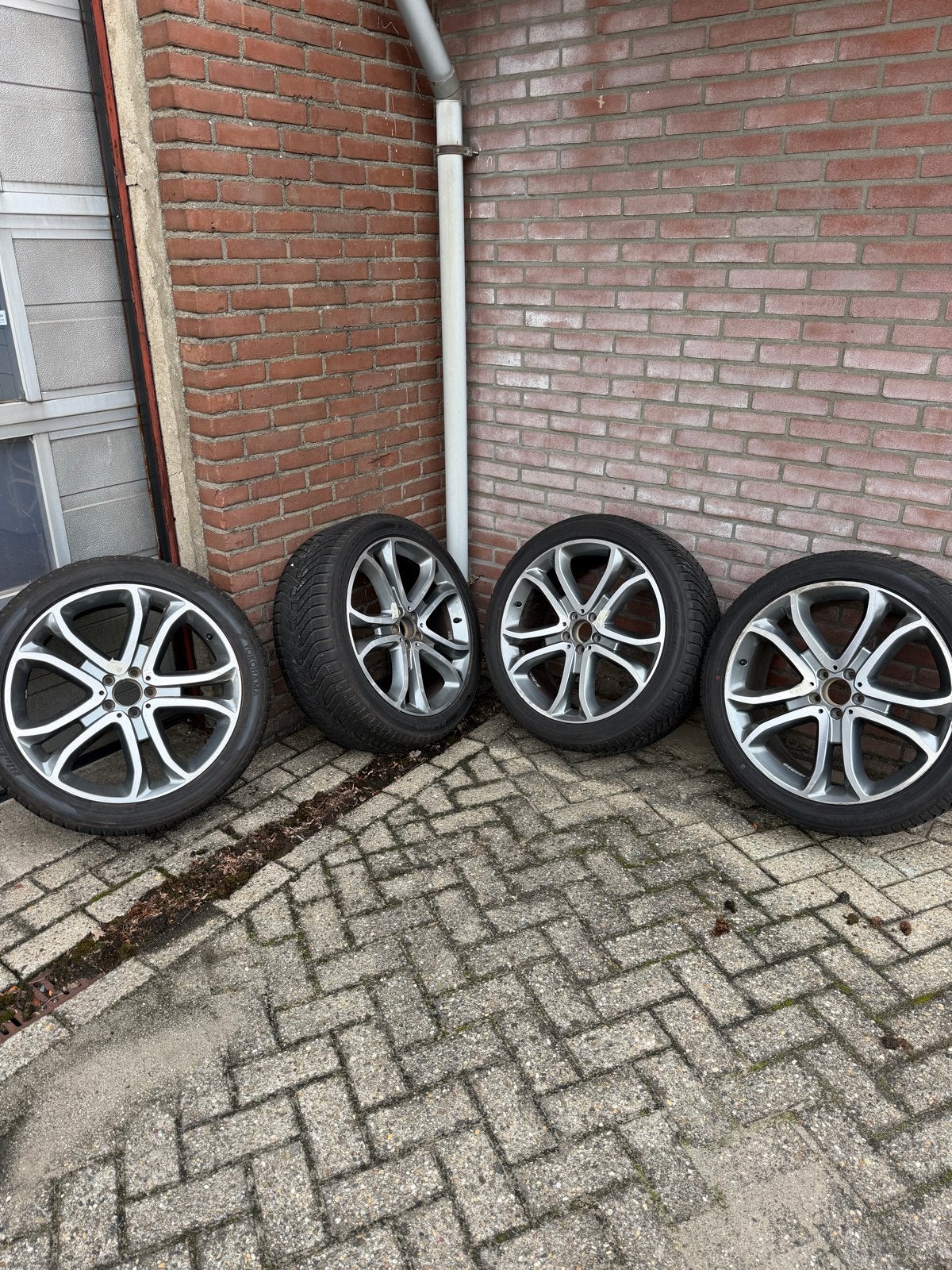 21 inch LM velgen met winterbanden voor Mercedes M/GLE, Ophalen, Gebruikt, 265 mm, Banden en Velgen